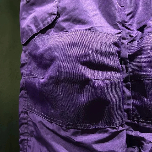 Champion Snow Pants, zipper pockets,padded knees,adjustable waist,reflective - Picture 5 of 12